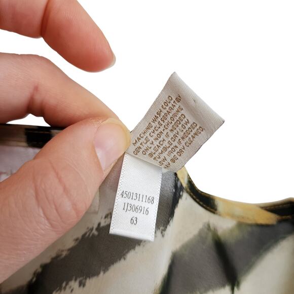 Chicos Womens Sheer Tunic Blouse Size Small Tiger Animal Print Old Money - Picture 7 of 9